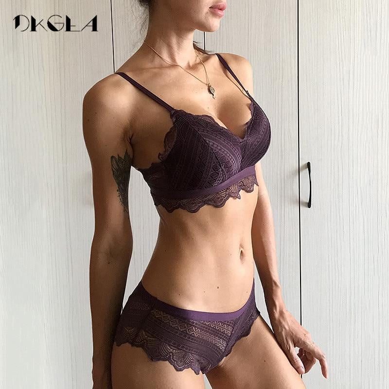 New Top Blue Bra Panties Set Lace Lingerie Thin Cotton  Brassiere Wire Free Embroider Bra Women Underwear Set Sexy Deep V Gather